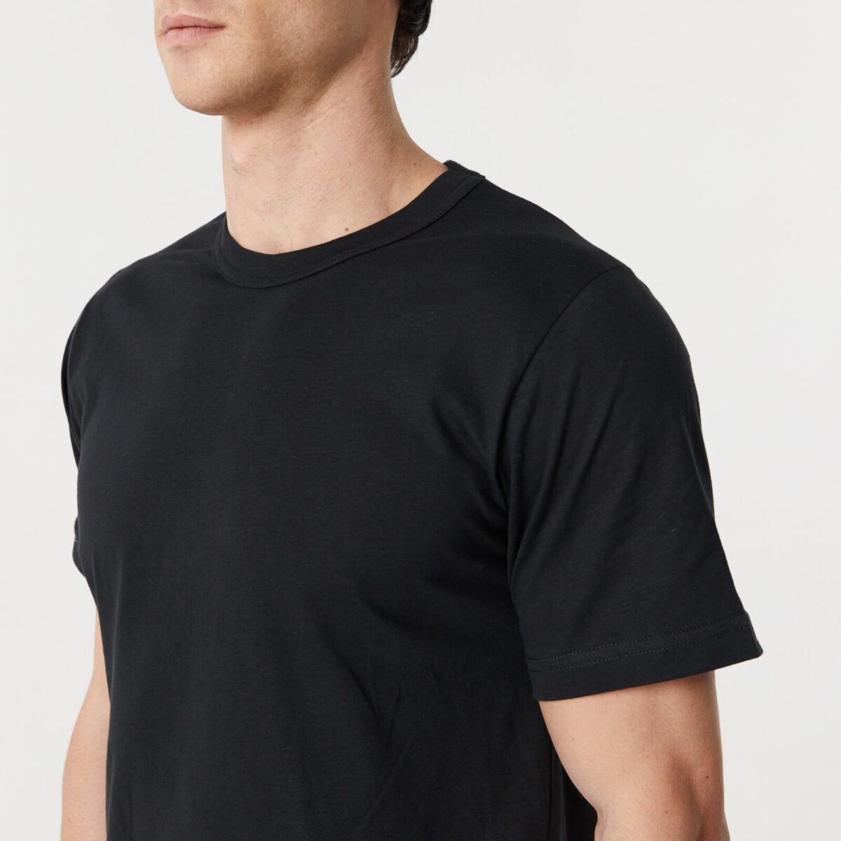 Remera Básica Manga Corta Negro Pampero