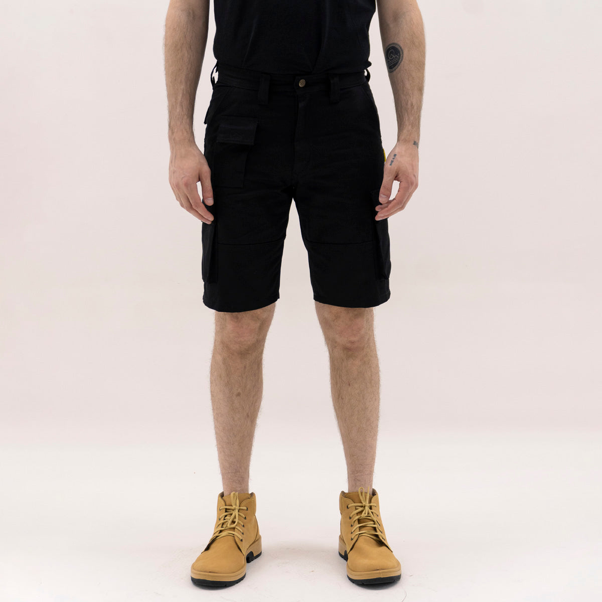 Bermuda Cargo Negro Pampero